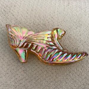 Vintage Fenton cat stretching on shoe